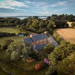  Bed & Breakfast Et Tables D'hotes Cornec